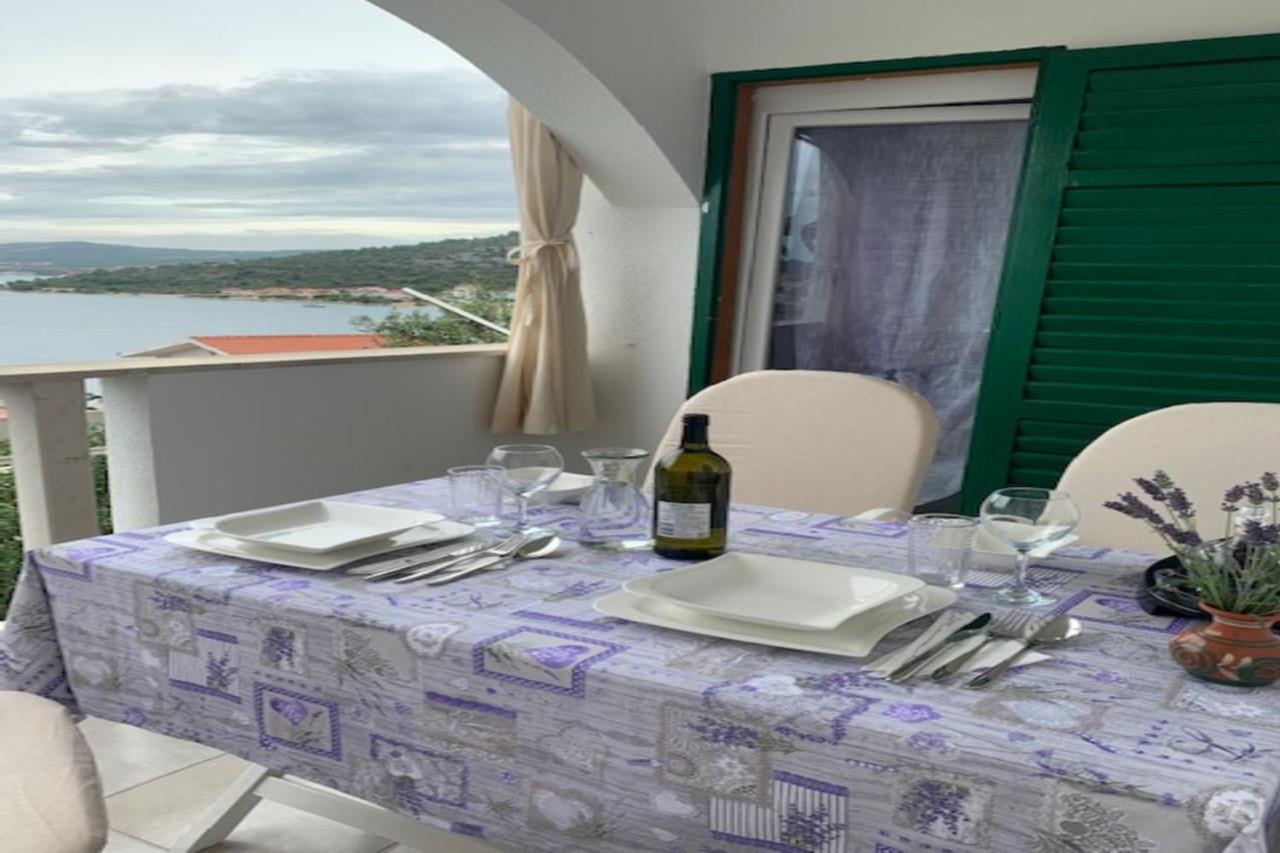 Holiday Apartments Lucic - Feels Like Home, Away From Home Ražanj 外观 照片