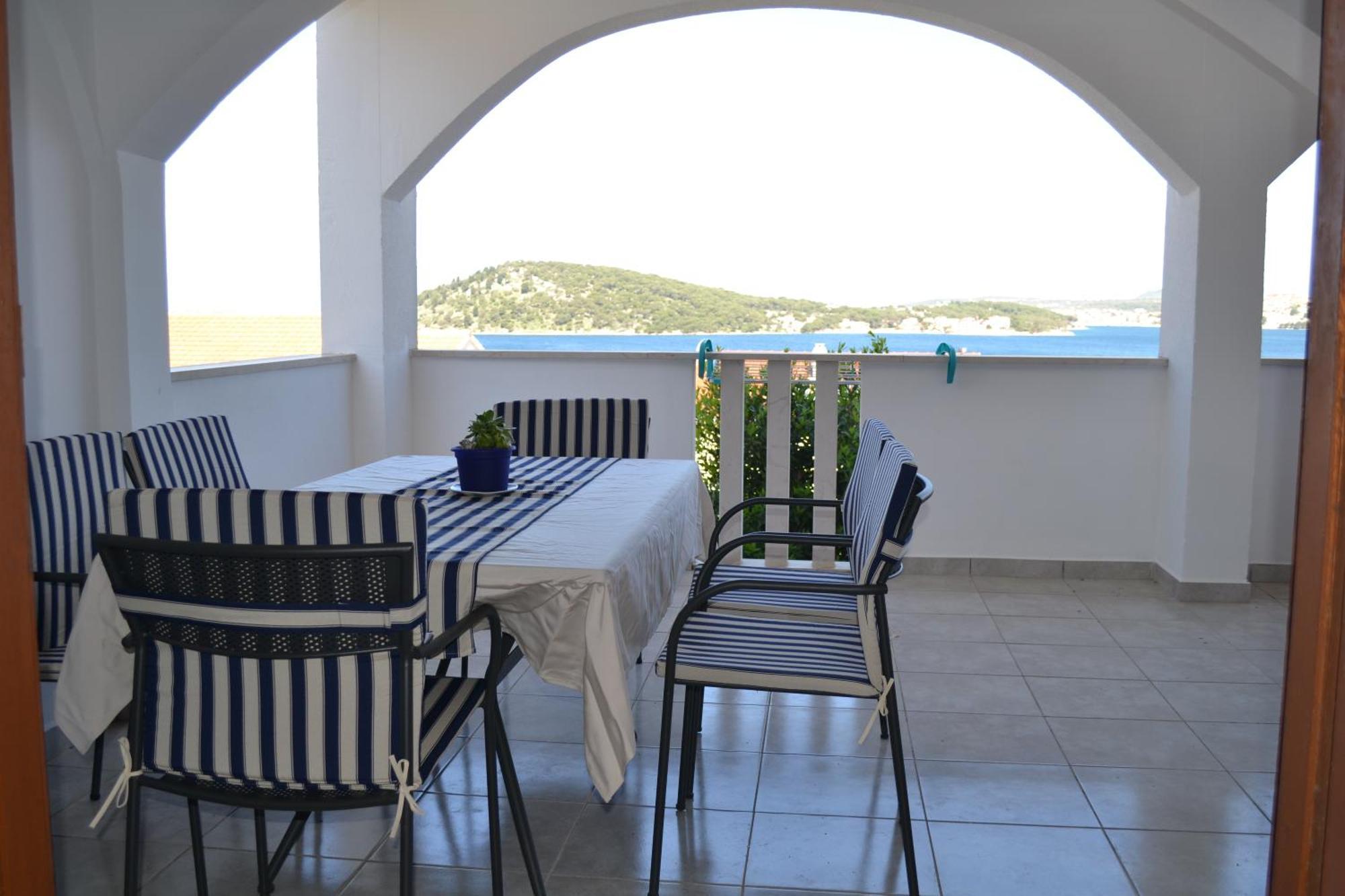 Holiday Apartments Lucic - Feels Like Home, Away From Home Ražanj 外观 照片