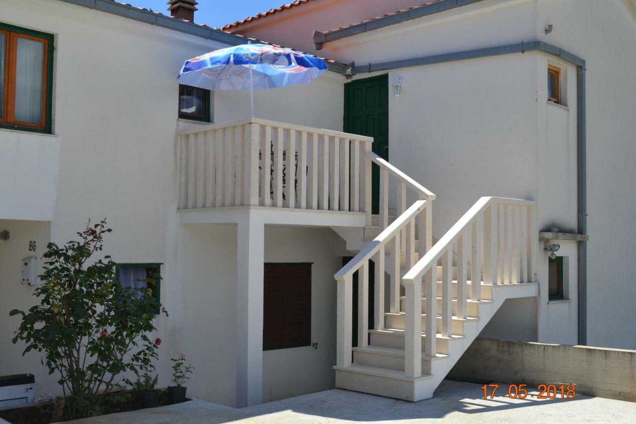 Holiday Apartments Lucic - Feels Like Home, Away From Home Ražanj 外观 照片
