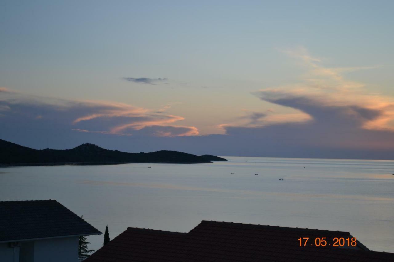 Holiday Apartments Lucic - Feels Like Home, Away From Home Ražanj 外观 照片